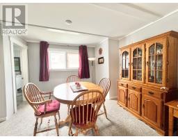 13 Beaumont Avenue thumbnail 18