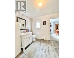 13 Beaumont Avenue thumbnail 25