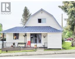13 Beaumont Avenue thumbnail 3
