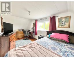 13 Beaumont Avenue thumbnail 35