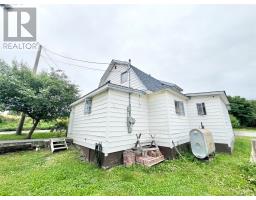 13 Beaumont Avenue thumbnail 6