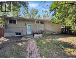1872 101st Street, North Battleford, SK S9A1B1 Photo 17