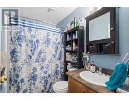 134 St. Thomas Line thumbnail 16