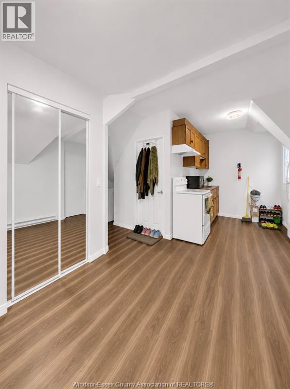 253 CURRY AVENUE - 6