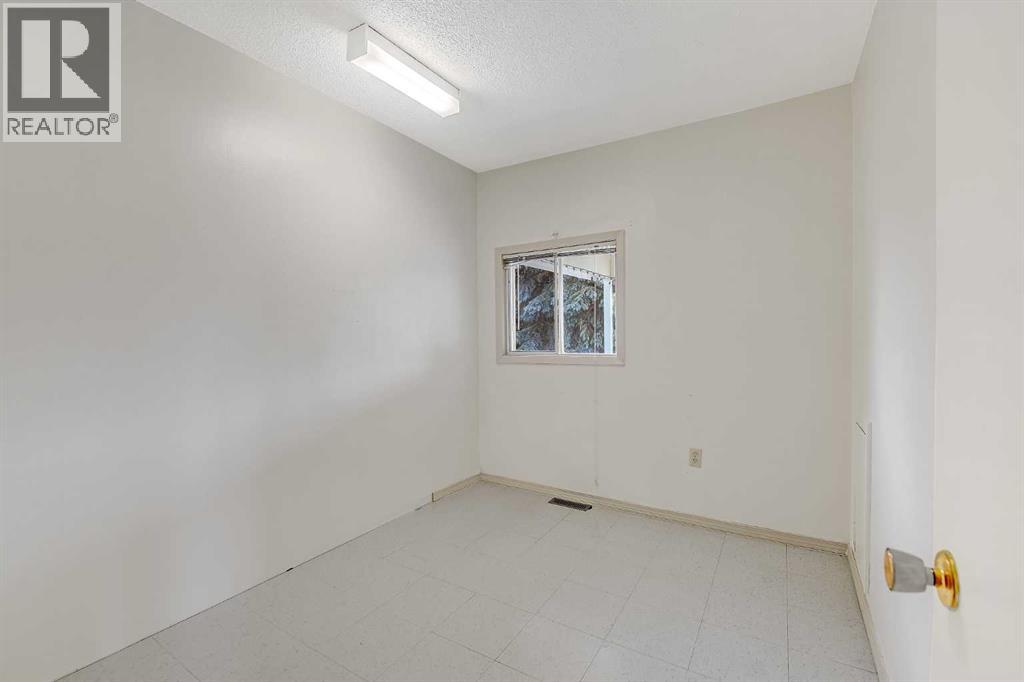 10115 110 Avenue - Image 7