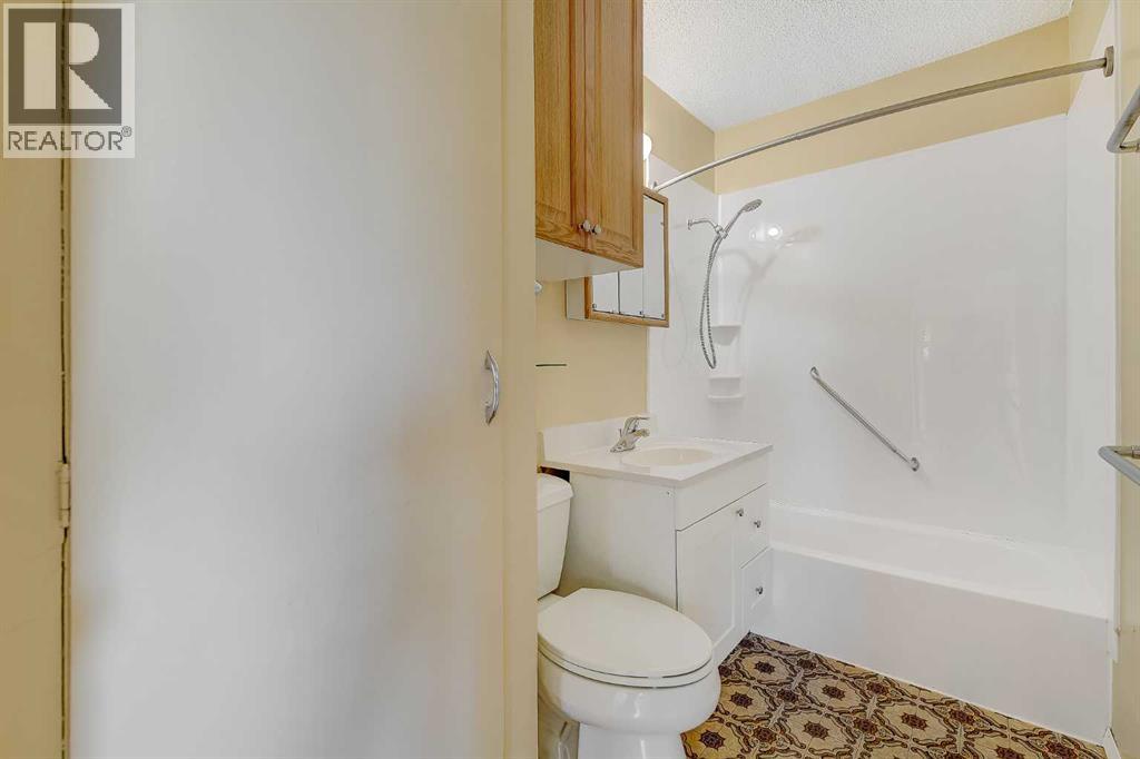 10115 110 Avenue - Image 9