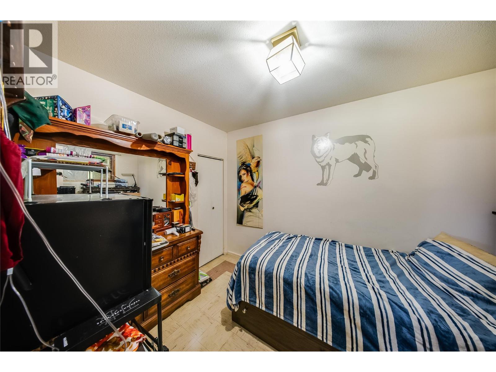 1562 Arrow Lakes Drive - Image 15