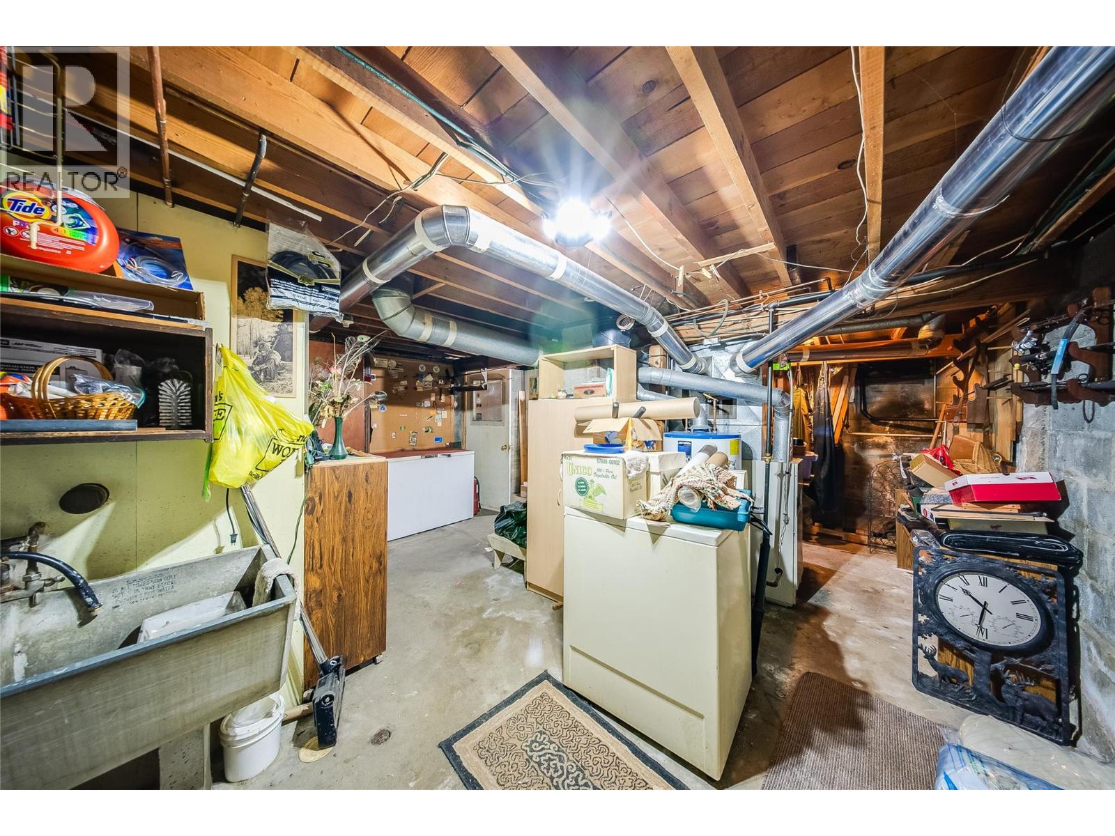 1562 Arrow Lakes Drive - Image 22