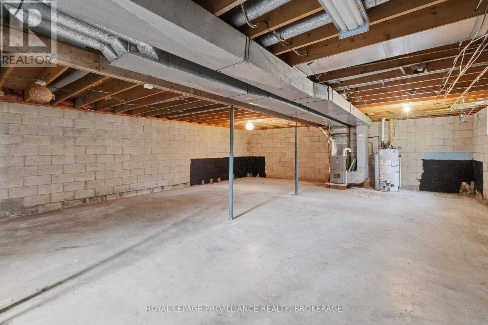 367 GEORGIANA STREET - 23