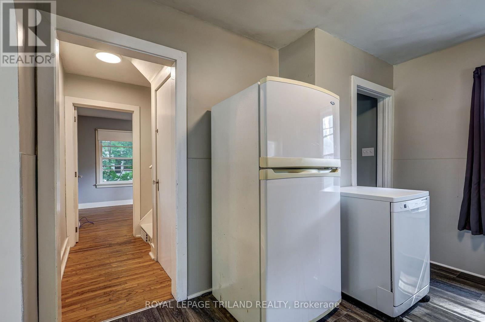 127 HUGHES STREET - 21