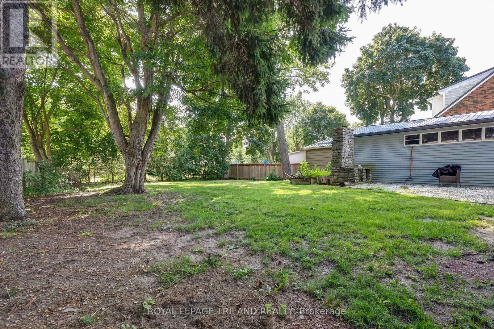 127 HUGHES STREET - 35