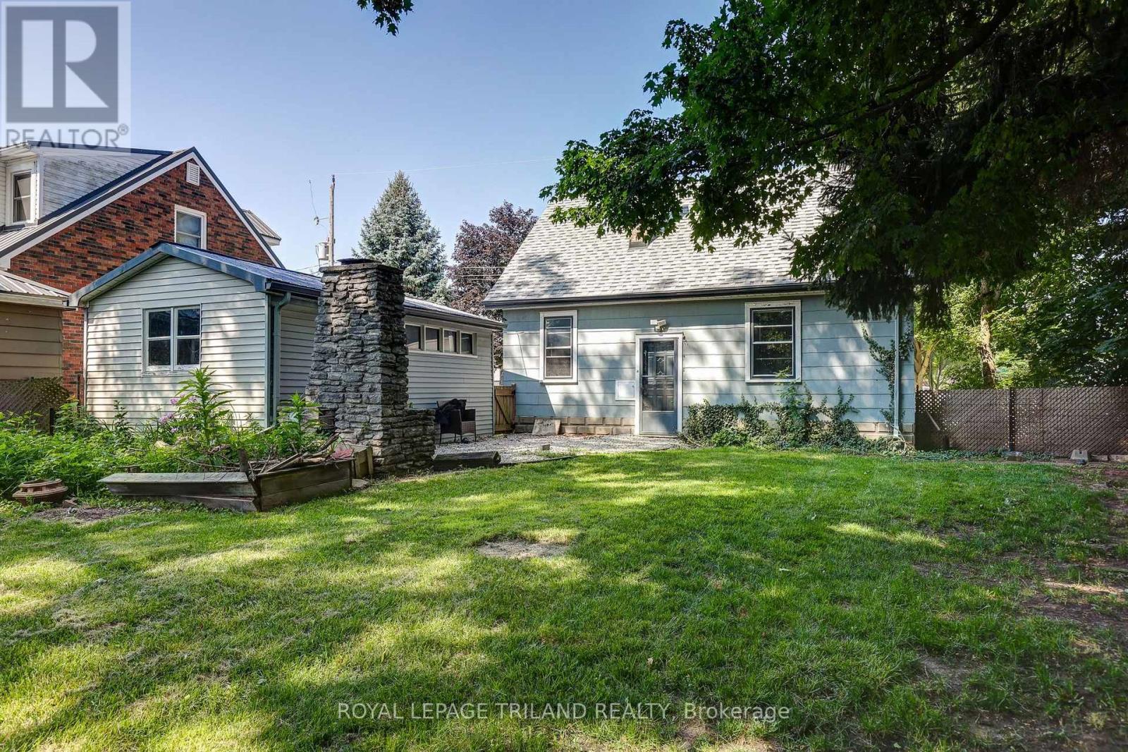 127 HUGHES STREET - 40