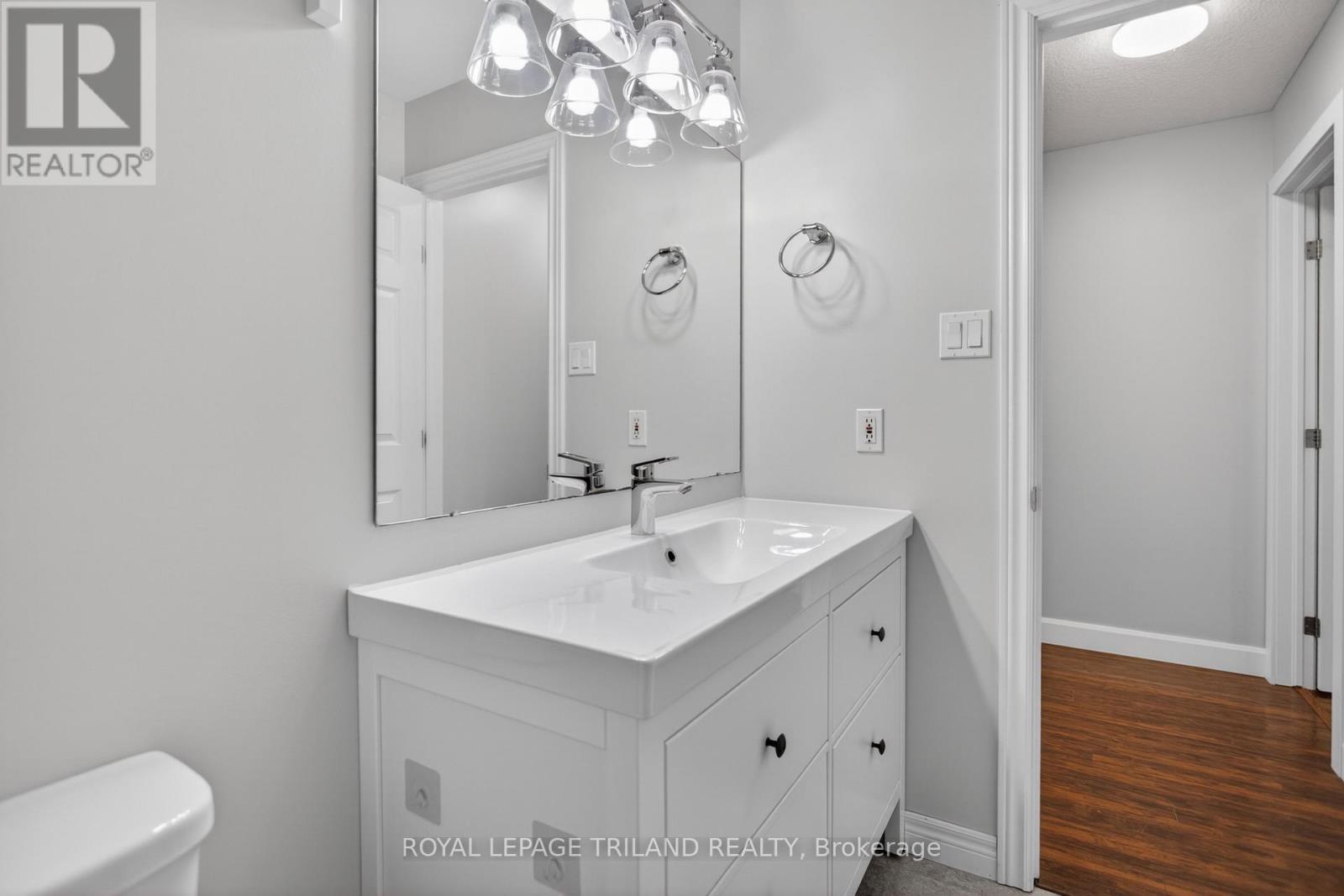 48 COTTONWOOD DRIVE - 30