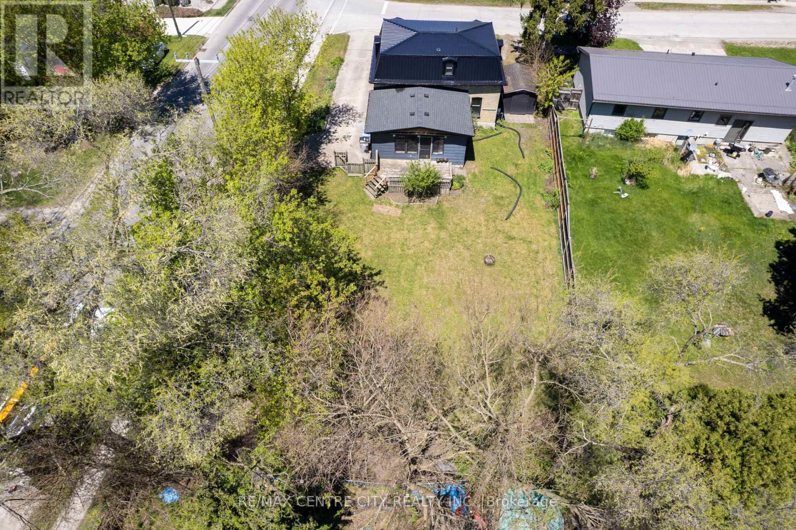240 MAITLAND STREET - Image 22