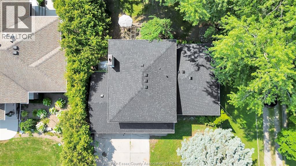 655 ROSELAND DRIVE South - 3