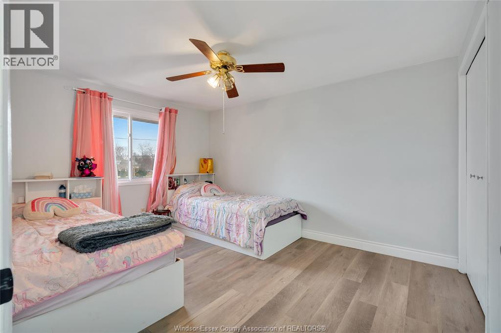 655 ROSELAND DRIVE South - 22