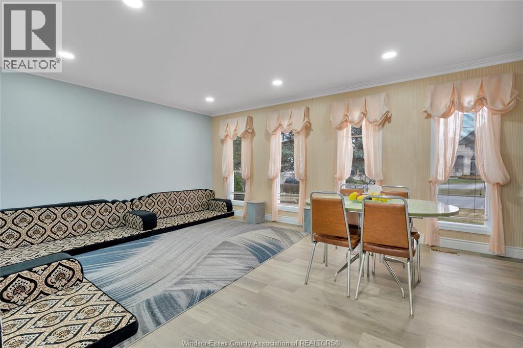 655 ROSELAND DRIVE South - 10