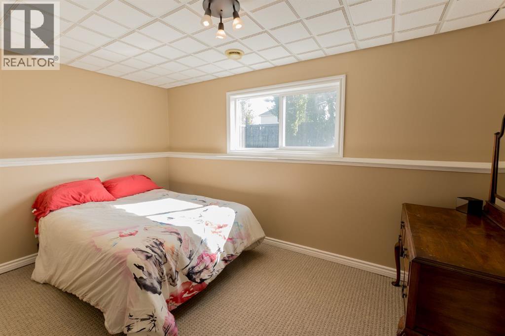 7806 114 Street - Image 24