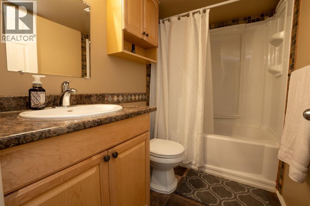 7806 114 Street - Image 26