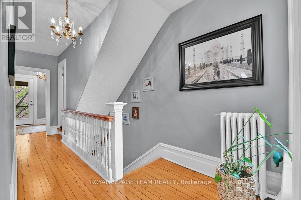 4 Bed, 3 Bath House for Sale in Ottawa – 7 THIRD AVENUE, Ottawa – MLS# X13633956 - Image 16