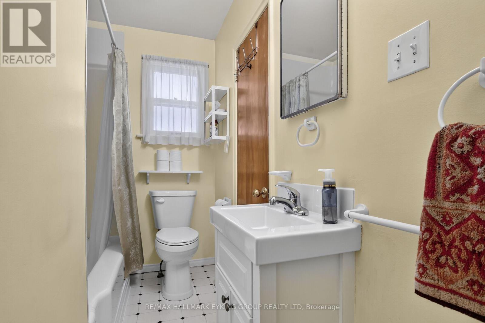 4 Bed, 2 Bath House for Sale in Ottawa – 1821 HAIG DRIVE, Ottawa – MLS# X13633984 - Image 24
