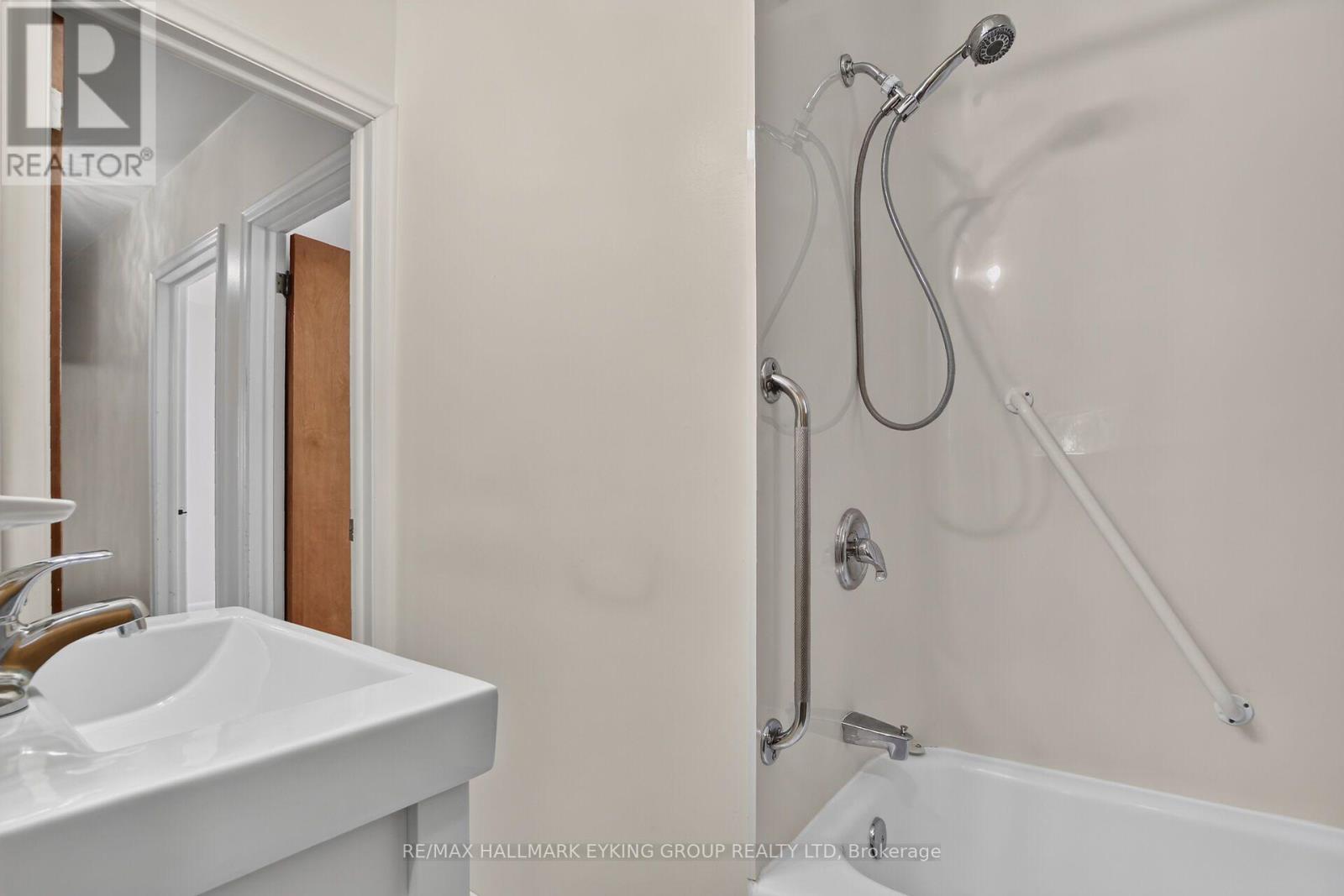 4 Bed, 2 Bath House for Sale in Ottawa – 1821 HAIG DRIVE, Ottawa – MLS# X13633984 - Image 25
