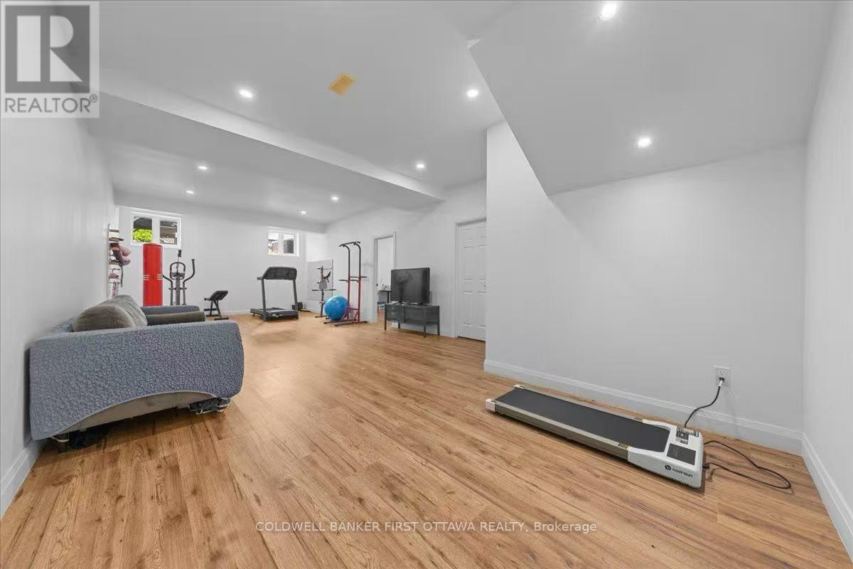 4 Bed, 3 Bath House for Sale in Ottawa – 520 PINE VISTA DRIVE E, Ottawa – MLS# X13634144 - Image 23