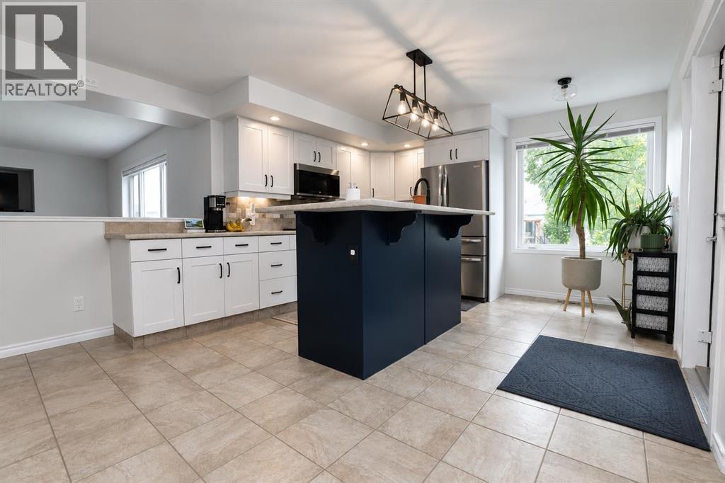 12701 Lakeshore Drive - Image 9
