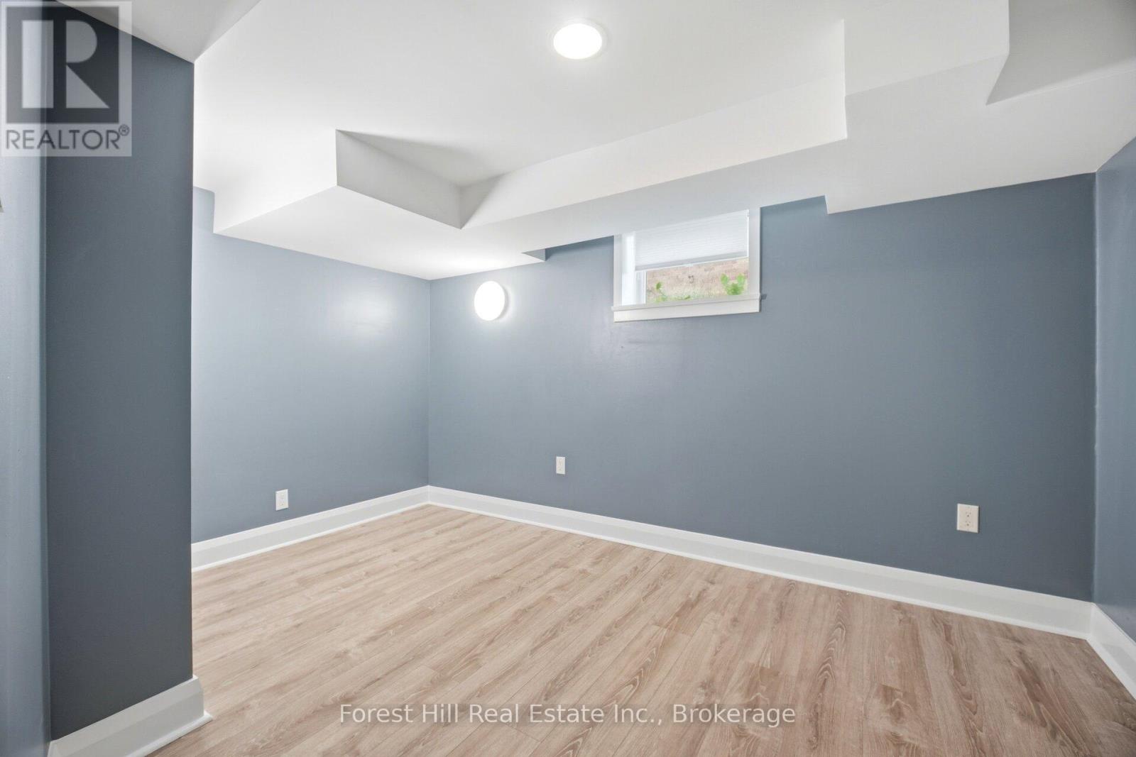 39 BROADVIEW AVENUE - 31