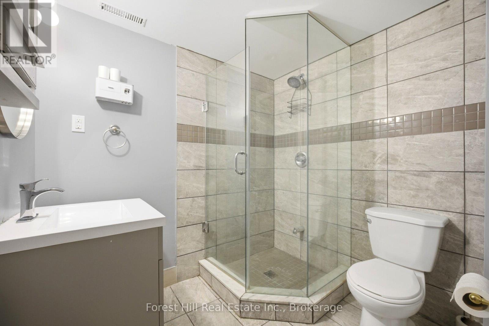 39 BROADVIEW AVENUE - 32
