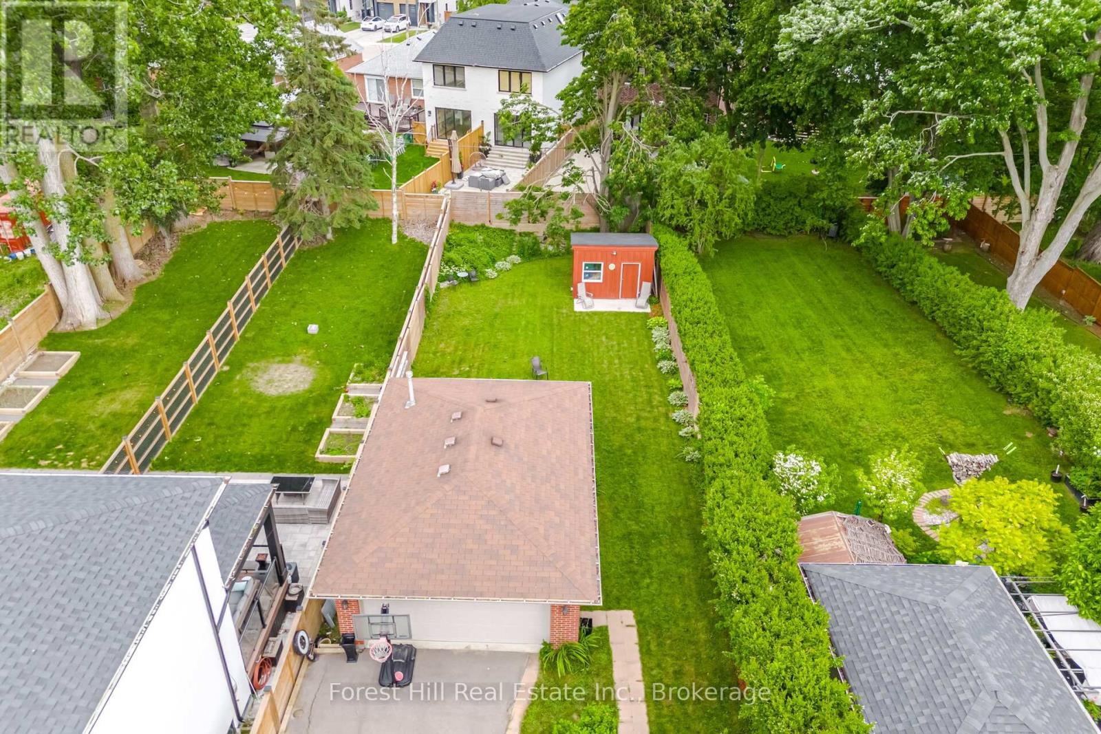 39 BROADVIEW AVENUE - 45