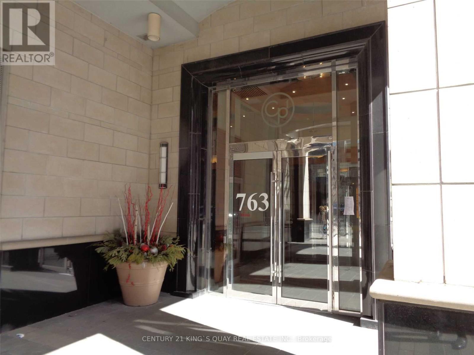 #2714 763 BAY STREET - 2