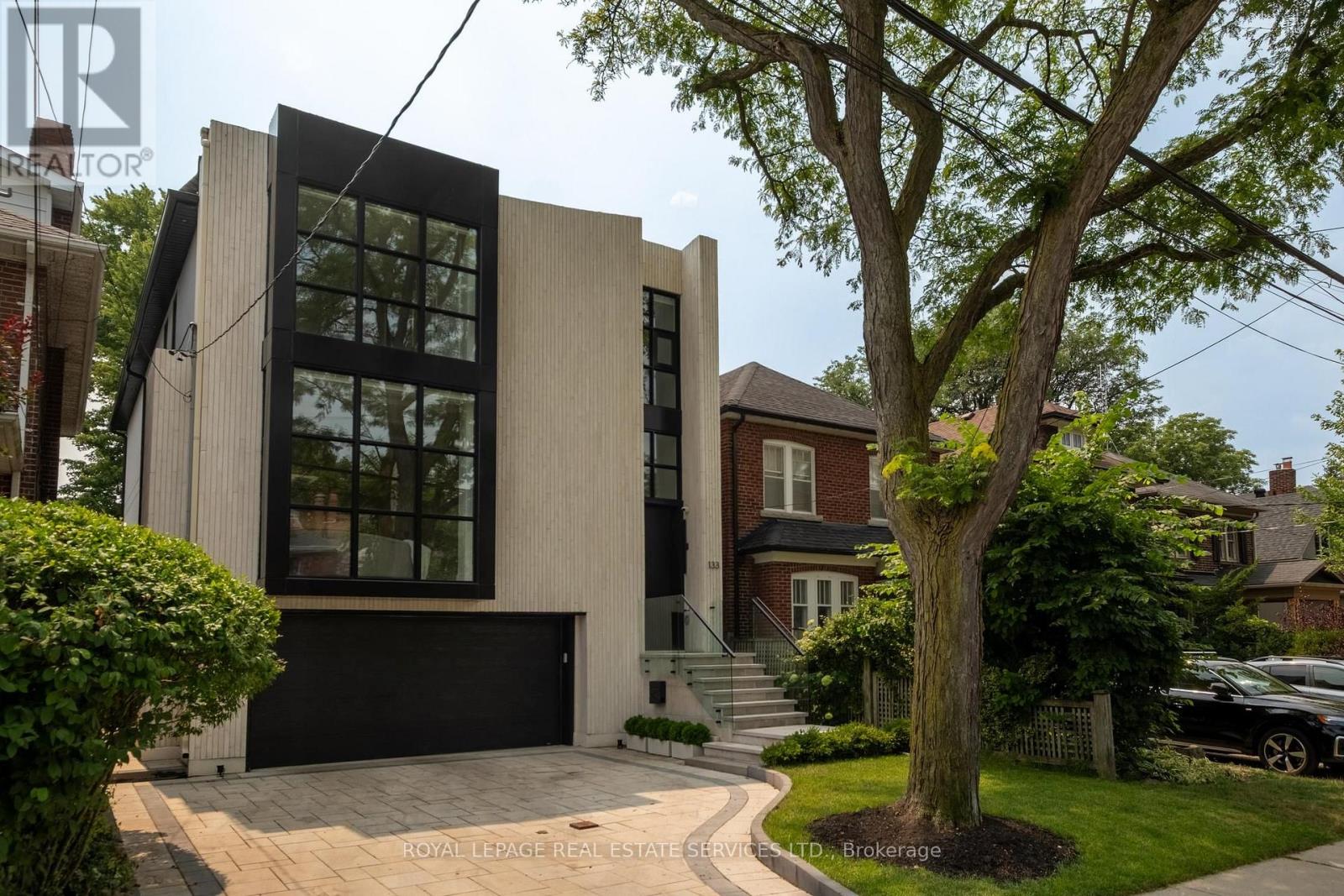 133 DELORAINE AVENUE - 2