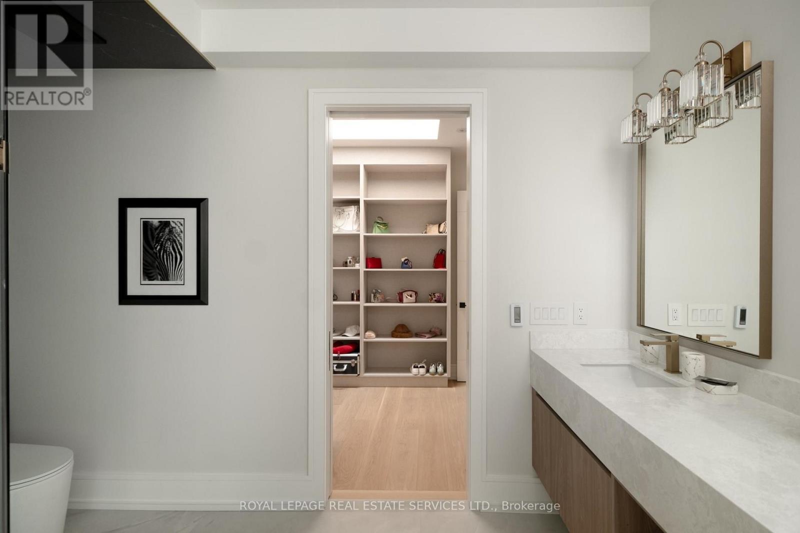 133 DELORAINE AVENUE - Image 28