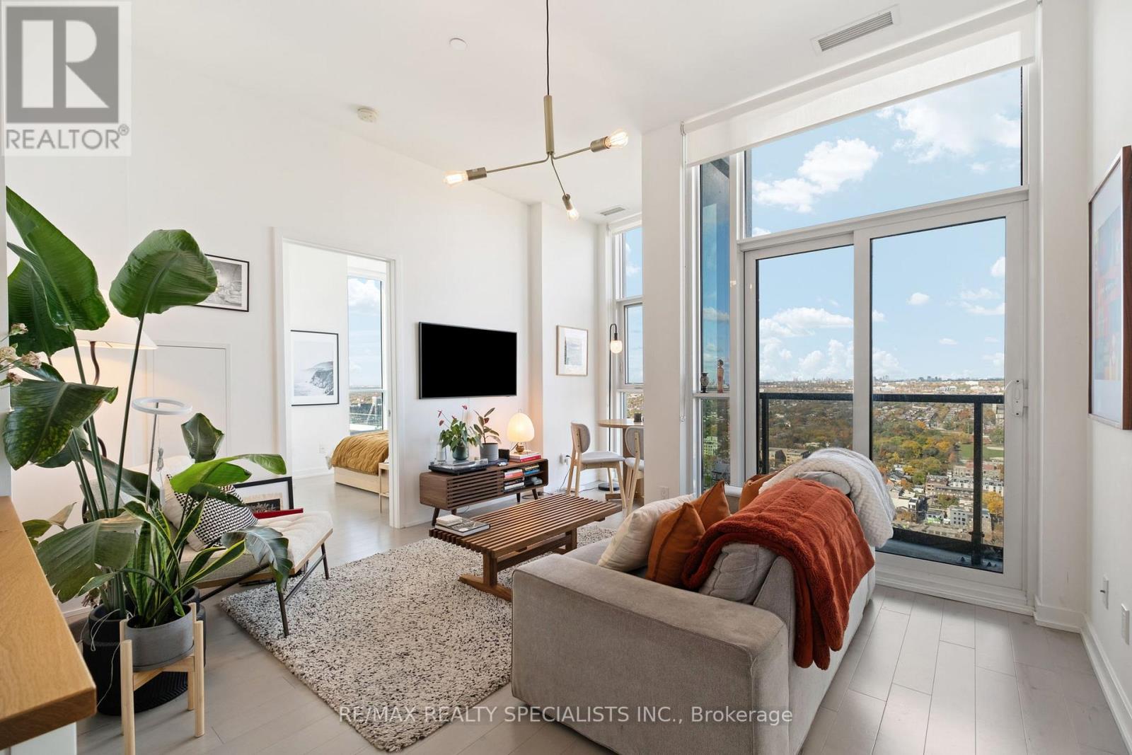 #3505 50 ORDNANCE STREET - 14