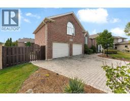 2071 Eugeni, Tecumseh, ON N9K1B3 Photo 35