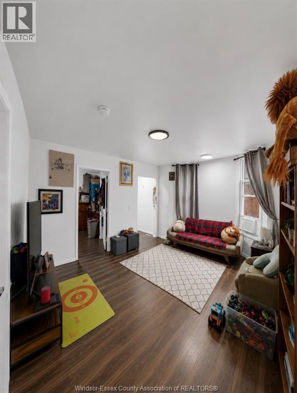 253 CURRY AVENUE - Image 10