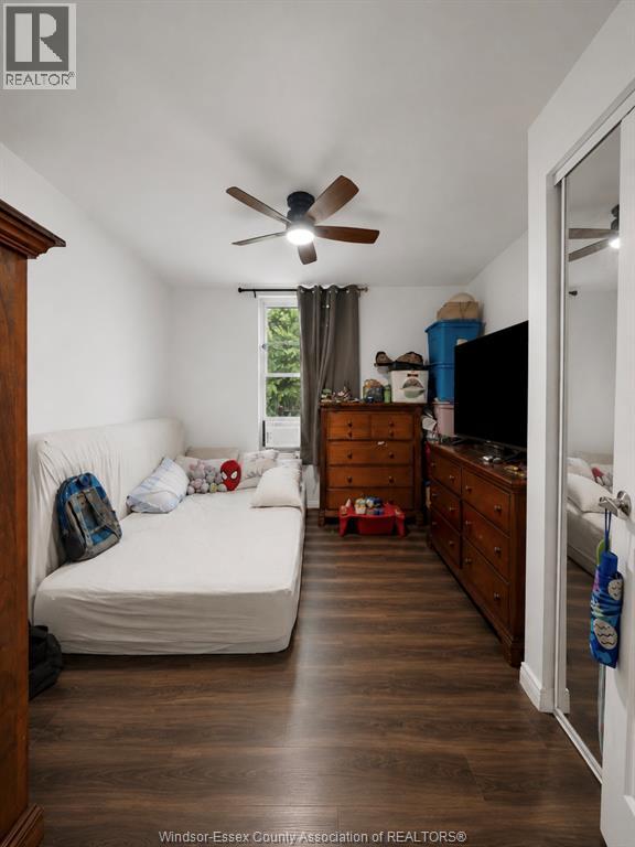253 CURRY AVENUE - Image 11