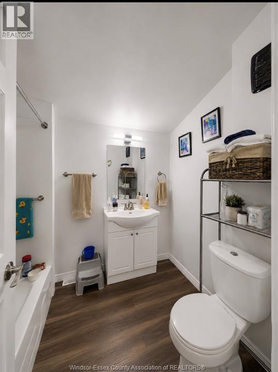253 CURRY AVENUE - Image 16