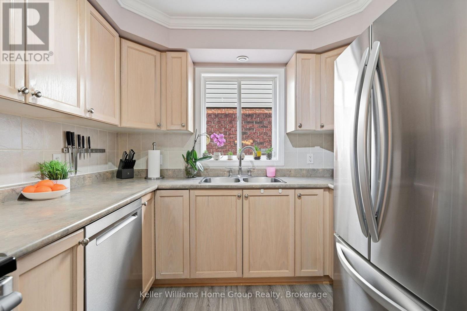 31 VINIFERA DRIVE - Image 11