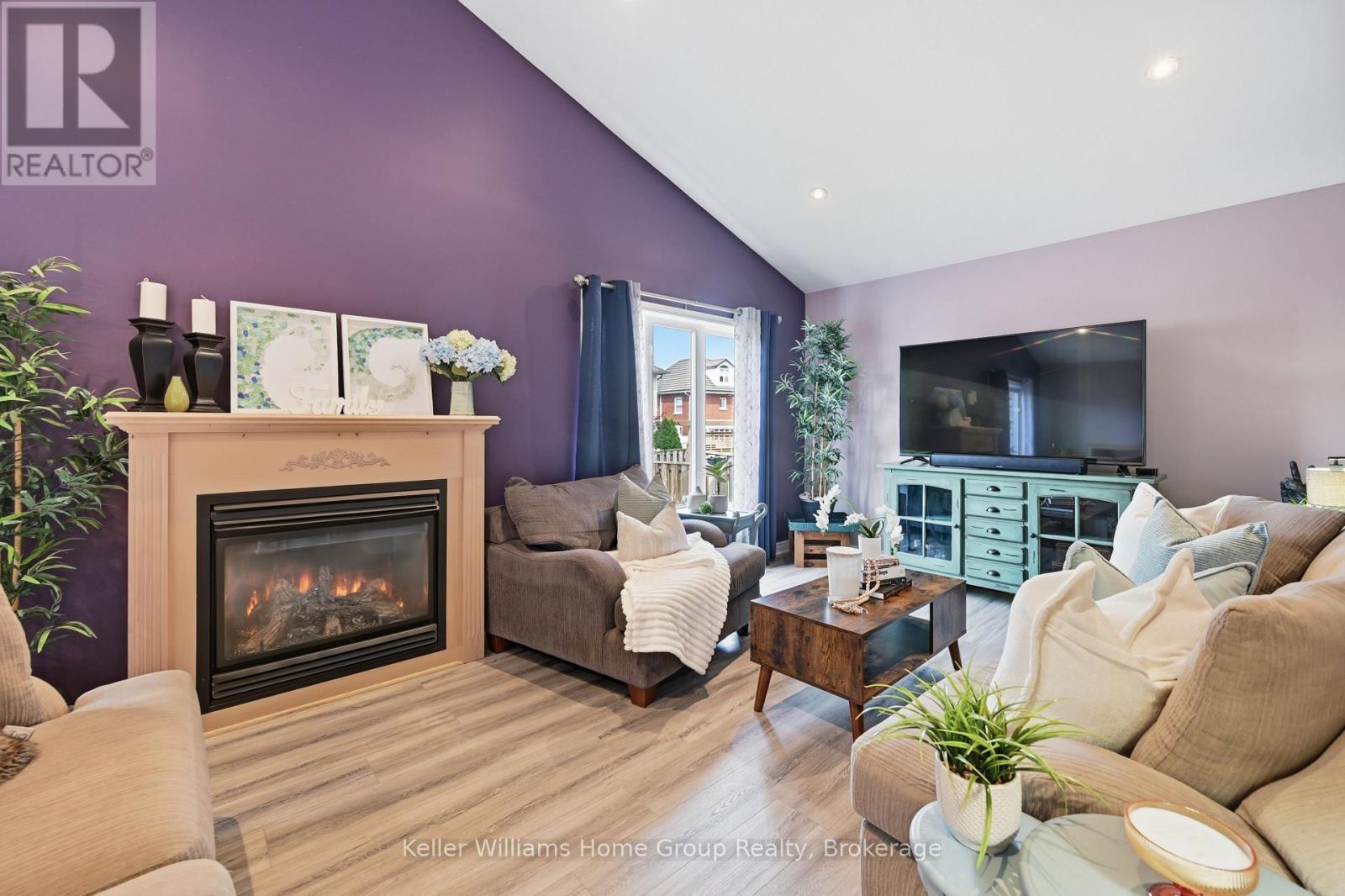 31 VINIFERA DRIVE - 12