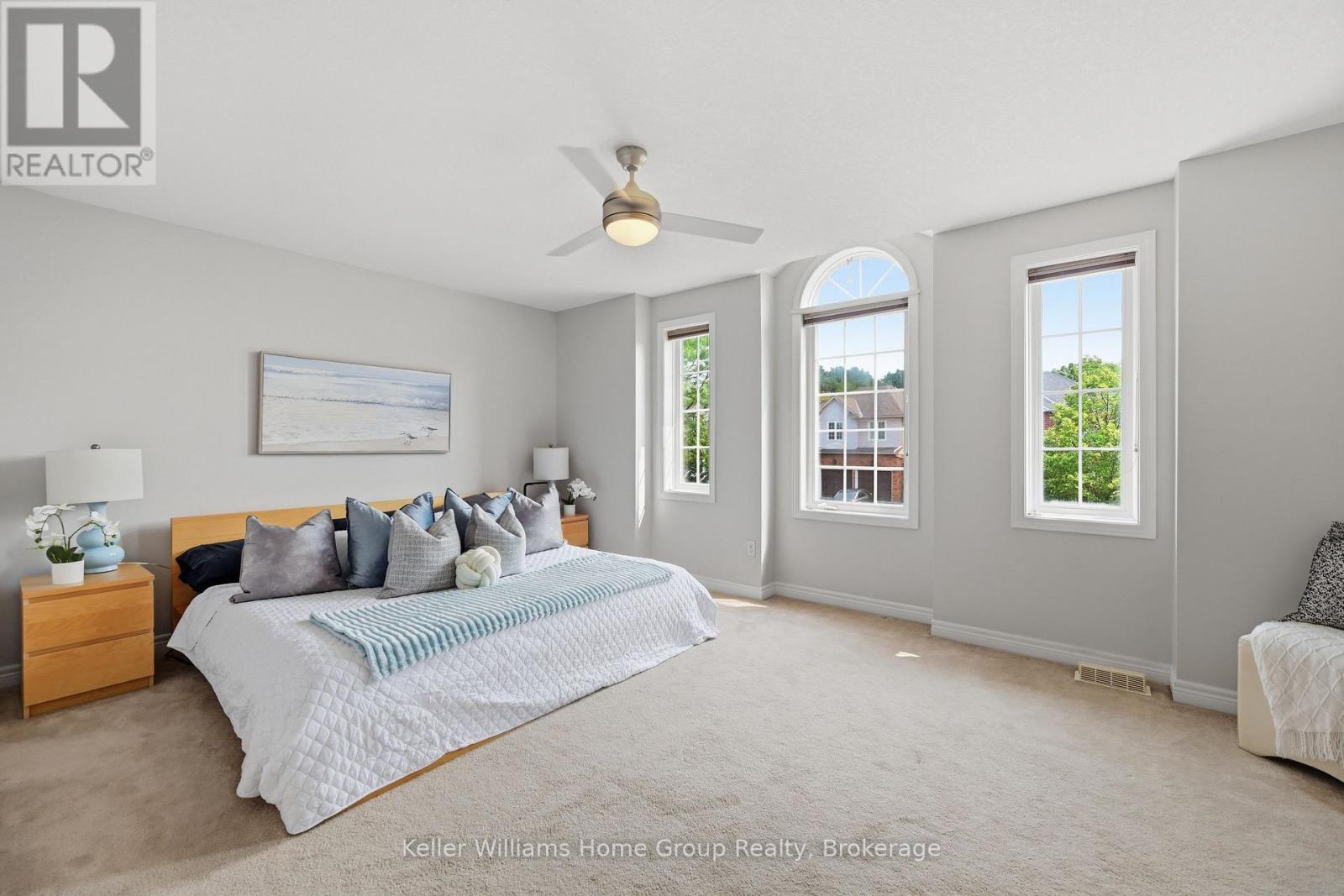 31 VINIFERA DRIVE - 23
