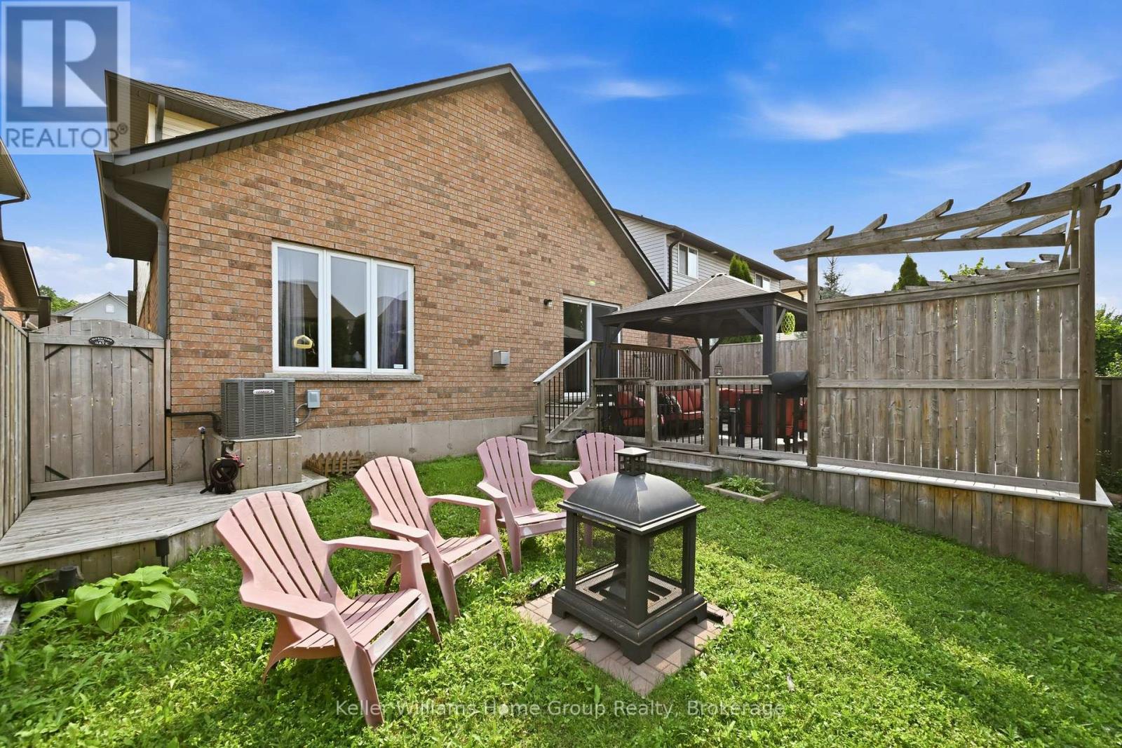 31 VINIFERA DRIVE - 46
