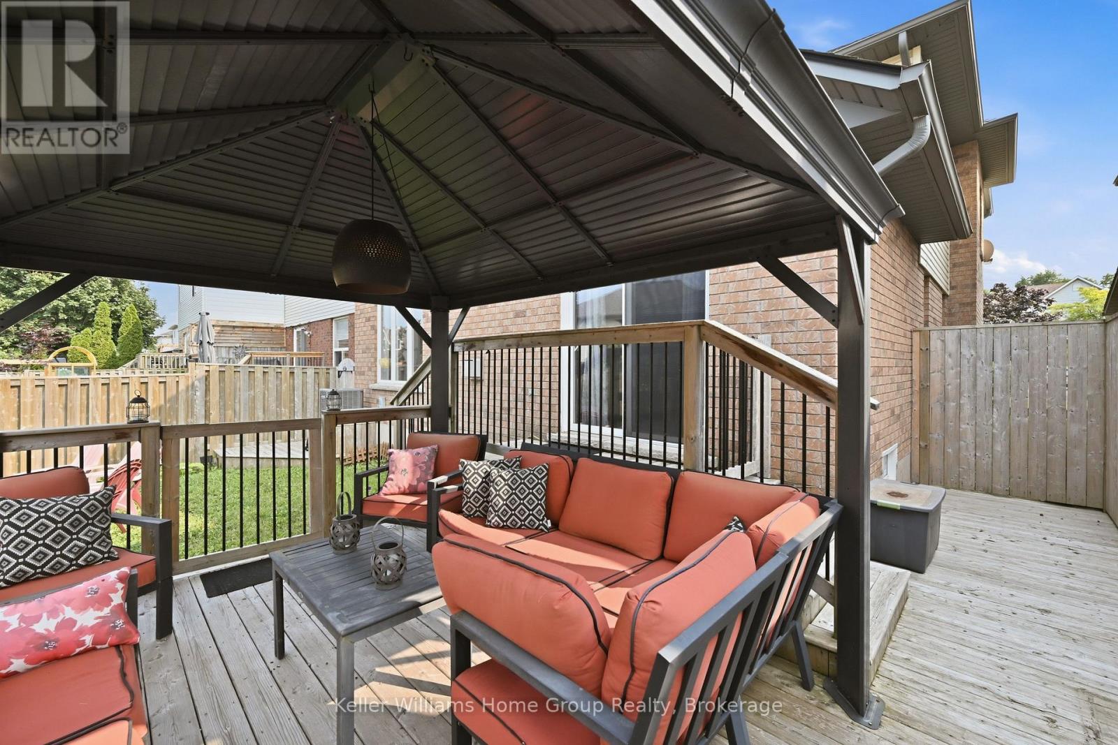 31 VINIFERA DRIVE - 50