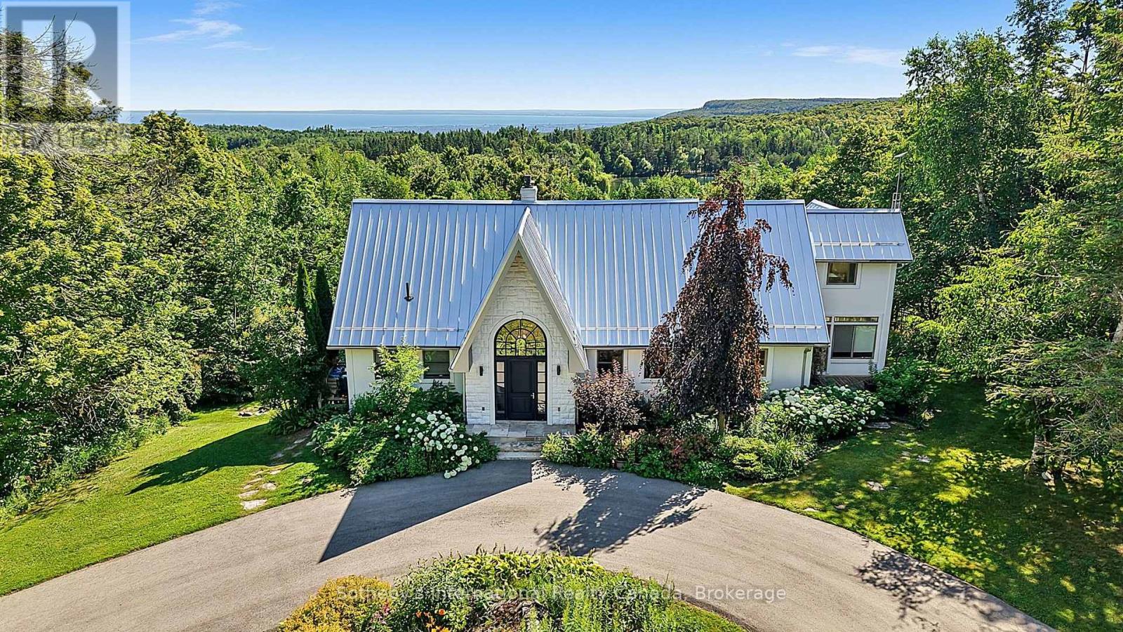 589374 19 GREY ROAD - 1