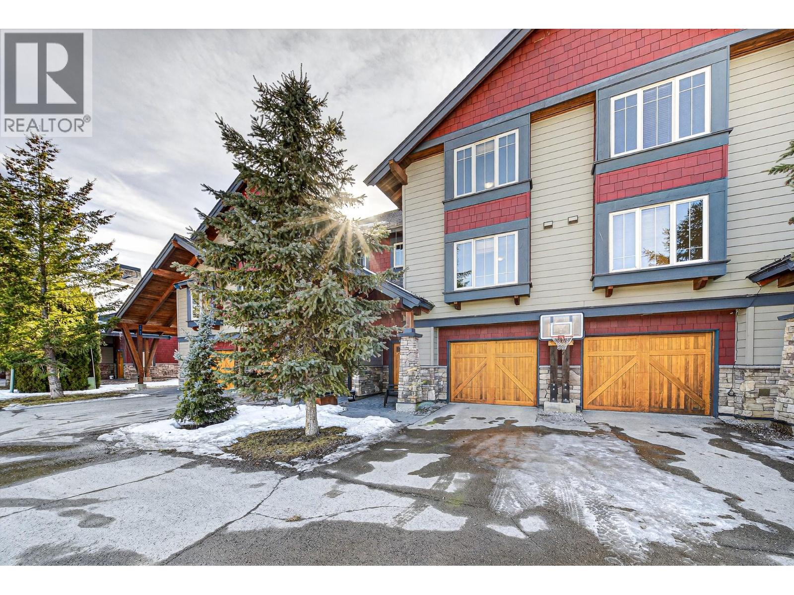 #104D 43 RIVERMOUNT Place - 60
