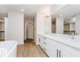17332 5th St Nw, Edmonton, AB T5Y6G4 Photo 17