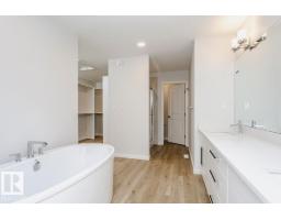 17332 5th St Nw, Edmonton, AB T5Y6G4 Photo 18