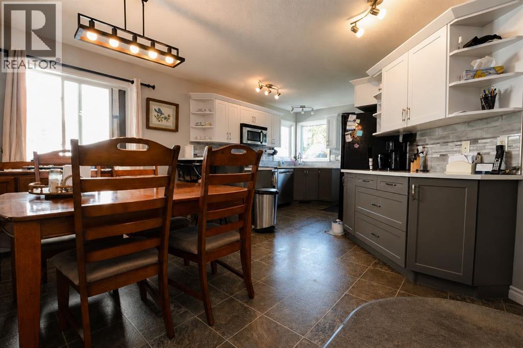 10934 67 Avenue - Image 4