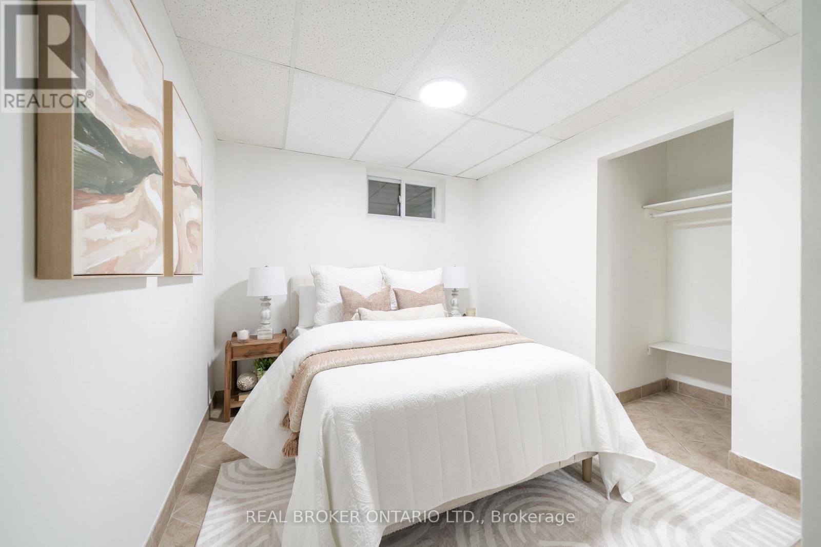 #1 684 DYNES ROAD - 28